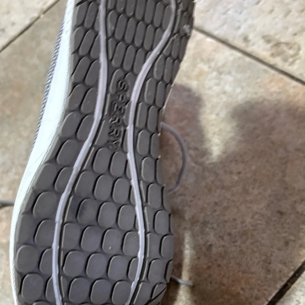 Sperry stylish gray